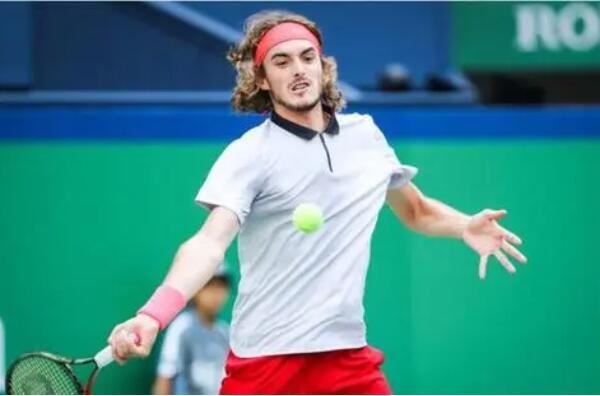 转会市场的 转会市场的