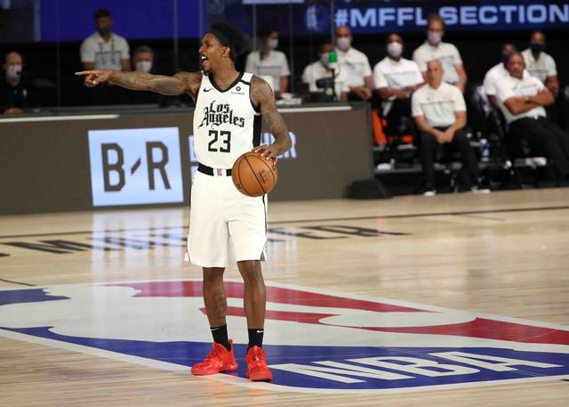 以往我们看 以往我们看