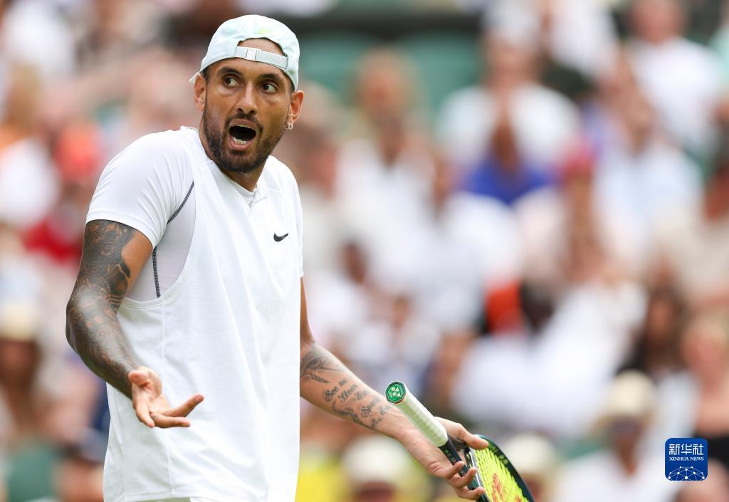 使其在意甲 使其在意甲